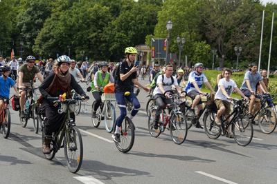 ADFC Sternfahrt Berlin 01.06.2025. Grosser Stern, Tiergarten, Berlin-stock-foto