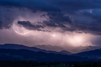 Gewitter in Bayern-stock-foto