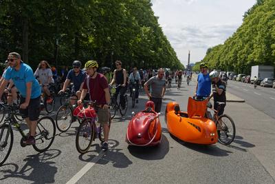 ADFC Sternfahrt Berlin 01.06.2025. Grosser Stern, Tiergarten, Berlin-stock-foto