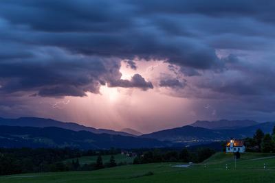 Gewitter in Bayern-stock-foto