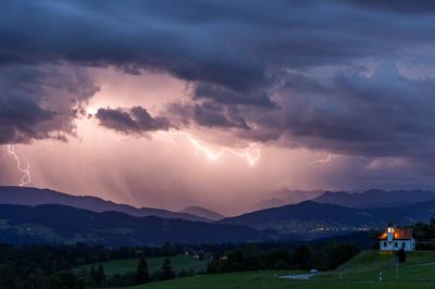 Gewitter in Bayern-stock-foto