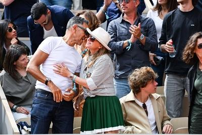 Internationaux de Roland Garros. People en tribunes 1er juin-stock-foto