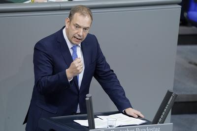 193. Bundestagssitzung in Berlin Aktuell, 20.11.2020, Berlin, Henning Otte im Portrait bei seiner Rede zum Thema Bundes-stock-foto