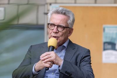 Bornheimer Ortsgespr?ch mit Thomas De Maiziere - 02.06.2025-stock-foto