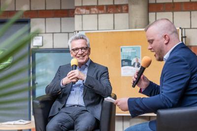 Bornheimer Ortsgespr?ch mit Thomas De Maiziere - 02.06.2025-stock-foto