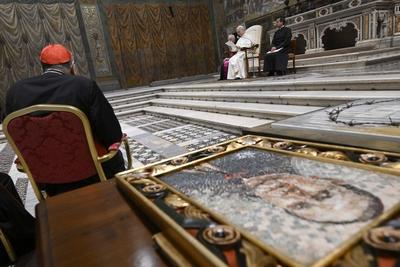 ITALY -  POPE LEO XIV  DURING THE MEMEORIAL ACT OF BLESSED CARDINAL IULIU HOSSU IN THE SISTINE CHAPEL  AT THE  E VATICAN  - 2025/6/2-stock-foto