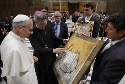 ITALY -  POPE LEO XIV  DURING THE MEMEORIAL ACT OF BLESSED CARDINAL IULIU HOSSU IN THE SISTINE CHAPEL  AT THE  E VATICAN  - 2025/6/2-stock-foto