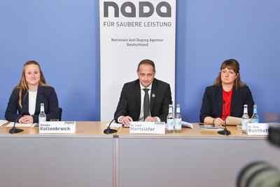 Berlin, Deutschland, 03.06.2025: Haus der Bundespressekonferenz: Jahres-Pressekonferenz: Nationale Anti Doping Agentur D-stock-photo