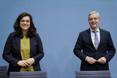News Themen der Woche KW45 News Bilder des Tages BPK Kandidatur fuer den Vorsitz der CDU Deutschlands Aktuell,12.11.2021-stock-photo