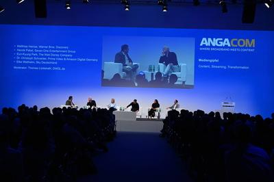 Angacom 2025 : Panel Mediengipfel: Content, Streaming, Transformation-stock-foto