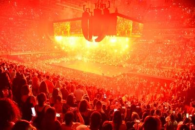 MIAMI FL NOVEMBER 13 Drake performs on stage during the Drake Aubrey and The Three Migos Tour at-stock-photo