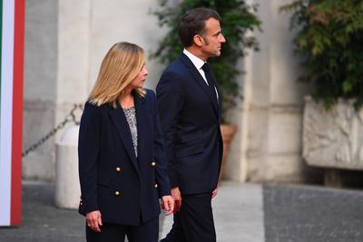 News - Giorgia Meloni meeting with the President of the French Republic Macron-stock-foto