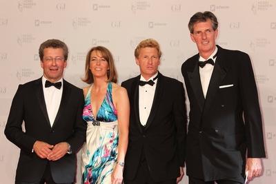 Bernd Buchholz ( Vorstandsvorsitzender und Jahr ) mit Frau Inga Jensen-Buchholz und Andreas Petzold unf Thomas Osterkorn-stock-photo