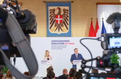 20250603 Praesentation des Koaltionspapieres von SPOE und NEOS Wien-stock-foto
