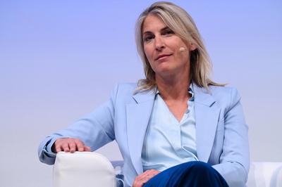 Managerin Elke Walthelm-stock-foto