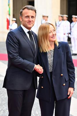 News - Giorgia Meloni meeting with the President of the French Republic Macron-stock-foto