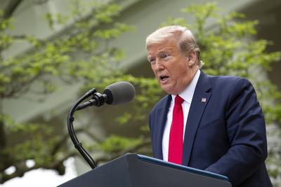 United States President Donald J. Trump delivers remarks during a news conference in the Rose Garden of the White House-stock-foto