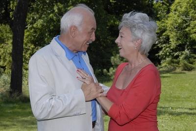 14/ Filmproduktion: Nicole Heesters und Charles Brauer in Liebe ist das sch?nste Geschenk Produktion der ARD, Film, Dre-stock-photo