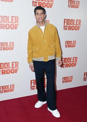 NORESTRICTIONS-stock-foto