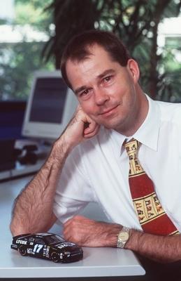 Bildnummer: 56900994  Datum: 11.05.2000  Copyright: imago/teutopressChristoph Mohn (Gesch?ftsf?hrer Lycos) 05/00 thg Mann Sohn von Reinhard Bertelsmann Marketing-Studium Gesch?ftsf?hring F?hrung Leitung Management Medien-Branche Anteilseigner Unternehmer Unternehmen Lycos-Bertelsmann GmbH Joint Venture Lycos national Deutschland Europa international Amerika USA t?tig im Internet www.lycos.de Ihr pers?nlicher Internet-Guide Suchmaschine Suchen Suche Internetsuche Recherche Internetrecherche Internet Online e-mail e-commerce Shopping Service kostenlos Versenden von Text-Botschaften an Handy-Besitzer Partner BOL comundo.de Internet-Zugang Provider Portal dunkelhaarig kurzhaarig leger Hemd Krawatte sitzend Tisch Schreibtisch halb hoch l?chelnd posierend Kopf aufst?tzend Auto Spielzeugauto Spielzeug im Hintergrund Computer PC Rechner Blume Pflanze Fototermin Christoph Mohn am 11.05.2000 in G?tersloh People Shooting x0x xsk 2000 hoch Aufmacher  56900994 Date 11 05 2000 Copyright Imago  Christoph Mohn manager Lycos 05 00 THG Man Son from Reinhard Bertelsmann Marketing Studies  Leadership Line Management Media Industry Shareholders Entrepreneurs Companies Lycos Bertelsmann GmbH Joint Venture Lycos National Germany Europe International America USA acting in Internet www Lycos de her personal Internet Guide Search engine Search Search Internet search Research Internet search Internet Online e Mail e Commerce Shopping Service free Send from Text Embassies to Handy Owners Partner Bol  de Internet Access Provider Portal dark haired short casual Shirt Tie seated Table Desk half vertical smiling posing Head aufst?tzend Car Toy car Toys in Background Computer PC Calculator Flower Plant Photo call Christoph Mohn at 11 05 2000 in G?tersloh Celebrities Shooting x0x xSK 2000 vertical Highlight-stock-photo