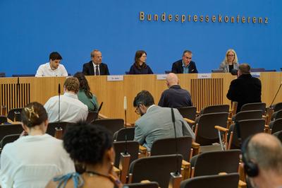 Recherchestellen: Zahl antisemitischer Vorfaelle stark gestiegen-stock-photo