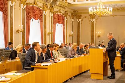 Landhaus Linz, Landtagssitzung-stock-foto