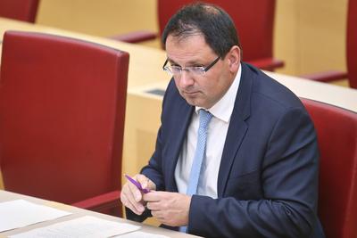 M?nchen, Bayern, Deutschland, 05.06.2025: Bayerischer Landtag: 52. Plenarsitzung: Staatssekret?r im Bayerischen Finanzmi-stock-foto