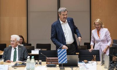 Ministerpr?sidentenkonferenz - S?der und Kretschmann-stock-foto