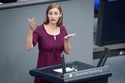 Deutscher Bundestag, 10. Plenarsitzung-stock-foto