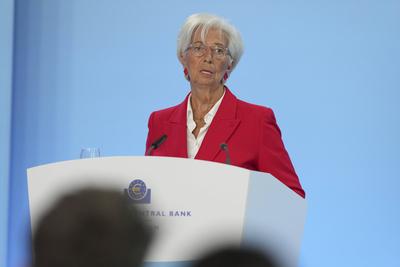 EZB Pressekonferenz mit Praesidentin Lagarde in Frankfurt-stock-foto