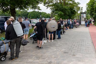 Anreise zum Musikfestival Rock im Park 2025 in N?rnberg, 05.06.2025-stock-foto