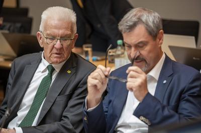 Ministerpr?sidentenkonferenz - S?der und Kretschmann-stock-foto