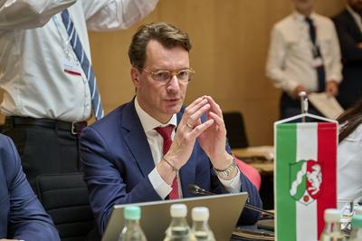 Ministerpr?sidentenkonferenz - Hendrik W?st-stock-foto