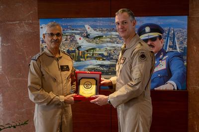 RECORD DATE NOT STATED Lt. Gen. Alexus G. Grynkewich, Ninth Air Force (Air Forces Central) commander (right), receives a-stock-foto