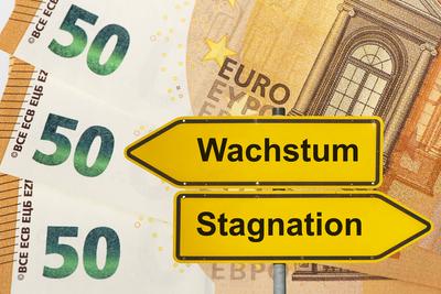 Wachstum vs. Stagnation-stock-foto