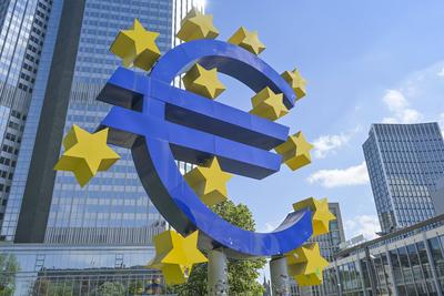 Euro Logo, Eurotower, EZB, Kaiserstra?e, Frankfurt am Main, Hessen, Deutschland-stock-foto