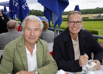 Entertainment Bilder des Tages Klaus Wowereit, Michael M?ller beim Fashion Raceday auf der Rennbahn Hoppegarten. *** Kla-stock-foto