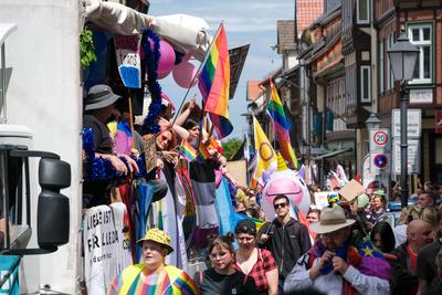 07.06.2025 In Wernigerode im Landkreis Harz in Sachsen-Anhalt fand der Christopher Street Day 2025 (CSD) statt. Unter de-stock-photo