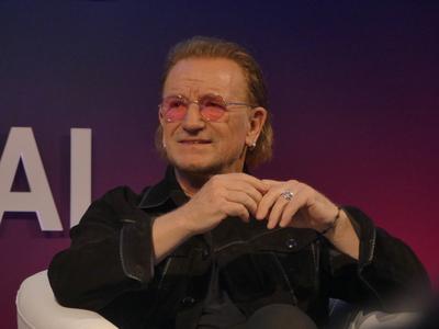 Global rock star and private equity fund leader _"bono"_ at super return berlin 2025.-stock-foto