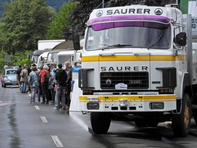 07.06.2025 Sarnen Kanton Obwalden Schweiz. An Pfingsten treffen sich ueber 500 Oldtimer in Sarnen OW. Bild : Oldtimer La-stock-photo