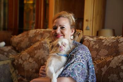 Mallorca, Spanien, Entertainer-Legende Roberto Blanco feiert seinen 88. Geburtstag im Kreis seiner Familie: Stolz pr?sen-stock-foto