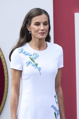 Spanish Royals Attend the Armed Forces Day-stock-foto