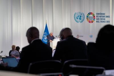 Iraqi President Abdul Latif Jamal Rashid participates with leaders, heads of state, and delegations in the Oceans Conference in Nice,-stock-foto