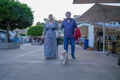 Mallorca, Spanien, Entertainer-Legende Roberto Blanco feiert seinen 88. Geburtstag im Kreis seiner Familie: Stolz pr?sen-stock-foto