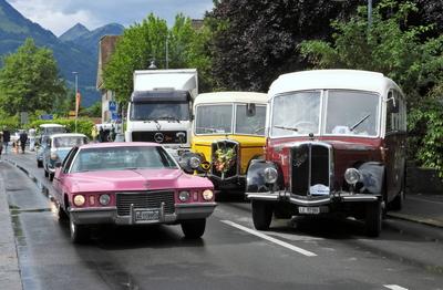 07.06.2025 Sarnen Kanton Obwalden Schweiz. An Pfingsten treffen sich ueber 500 Oldtimer in Sarnen OW. Bild : Oldtimer La-stock-photo