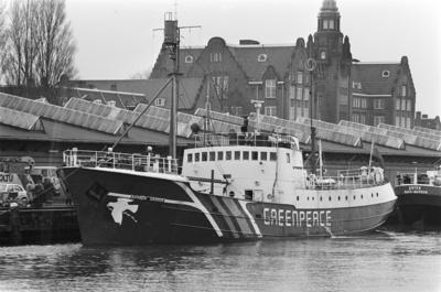 Anefo photo collection. Rainbow Warrior from Aktieggroep Greenpeace before departure to New Foundland in Amsterdam port.-stock-foto