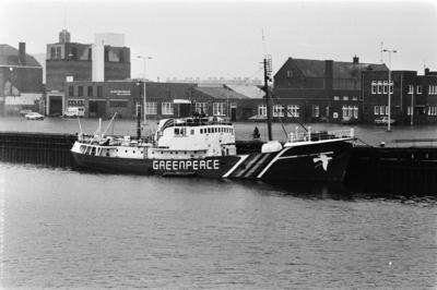 Anefo photo collection. Ship Rainbow Warrior from Greenpeace in Scheveningen. 11 May 1979. Scheveningen, South Holland C-stock-foto