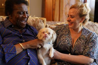 Mallorca, Spanien, Entertainer-Legende Roberto Blanco feiert seinen 88. Geburtstag im Kreis seiner Familie: Stolz pr?sen-stock-foto