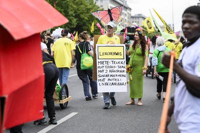 Karneval der Kulturen in Berlin-stock-photo