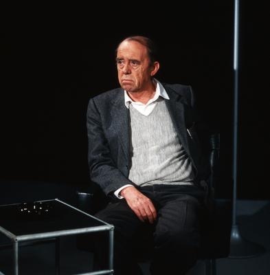 Heinrich B?ll Heinrich B?ll, deutscher Schriftsteller, in Fernsehsendung Dichter unserer Zeit vom 19. Dezember 1982, Deu-stock-photo